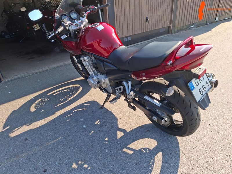 Suzuki GSF650SA Endast 850mil