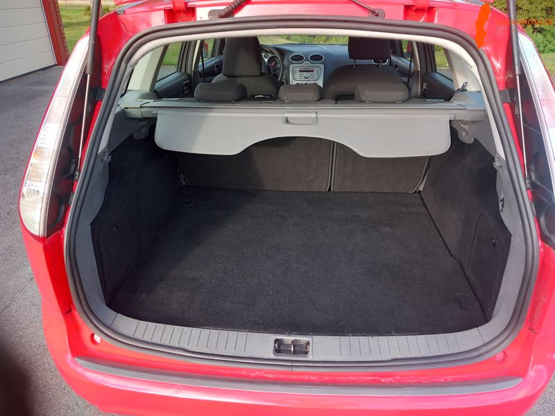 ford-ford-focus-18-ffv