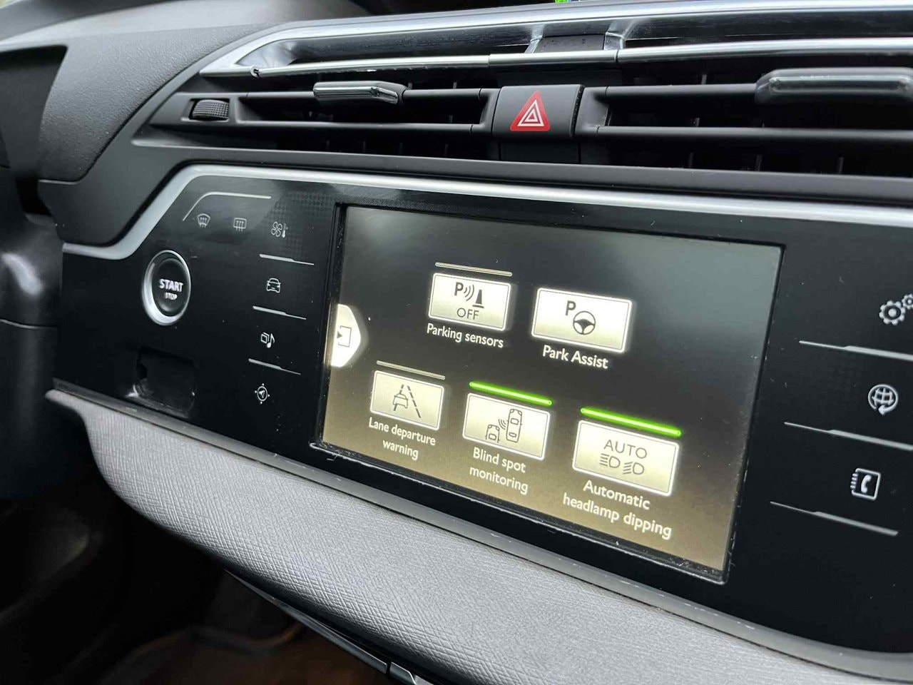 citroen-grand-c4-picasso-16-hdi-egs-116hk-2013