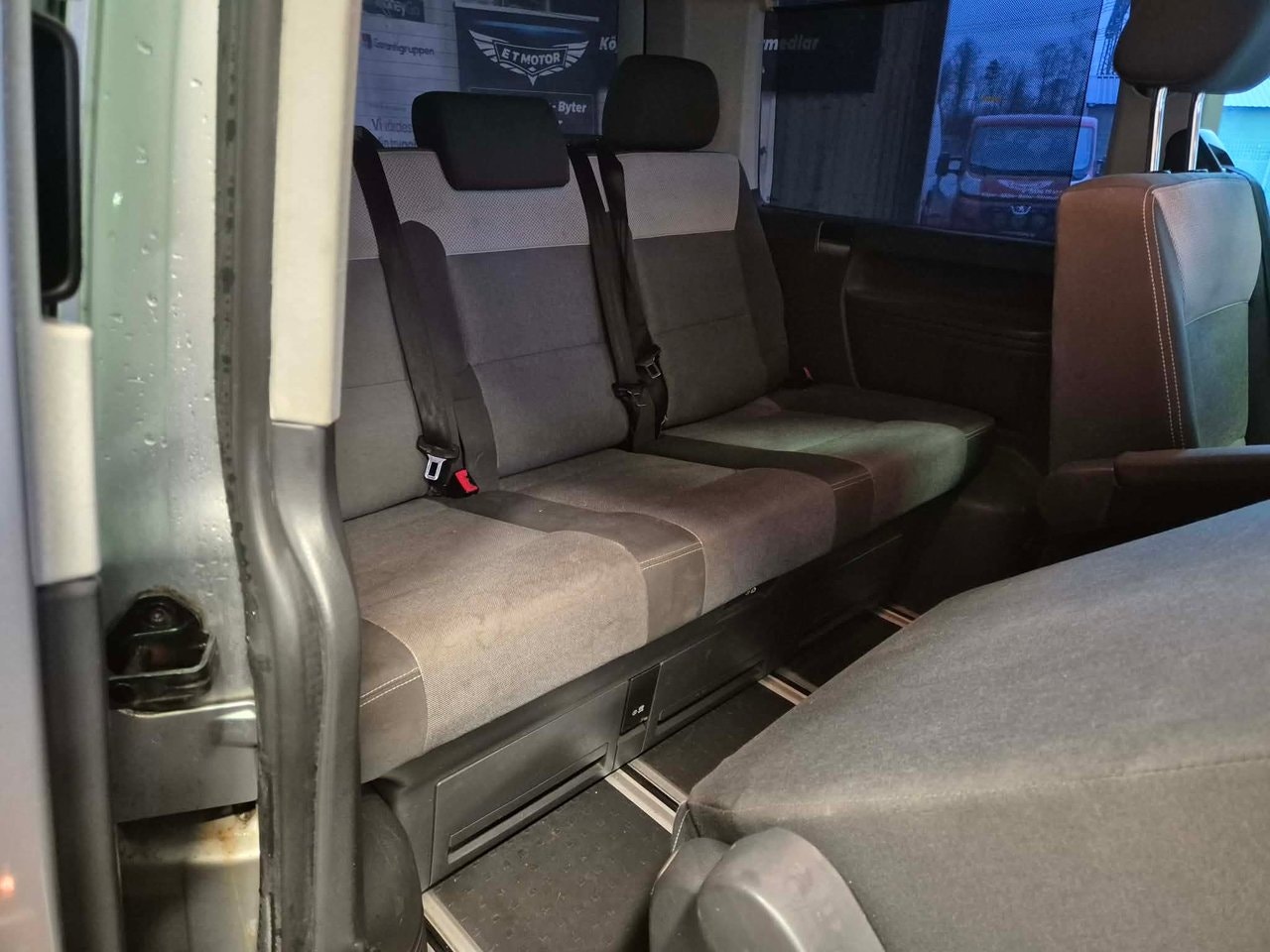 volkswagen-multivan-25-tdi-2008