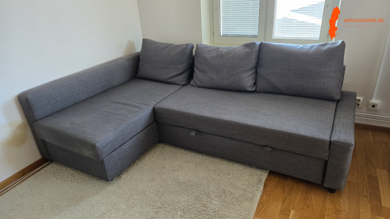 baddsoffa-3-sitsig-ordinarie-pris-8495-kr-knappt-anvand
