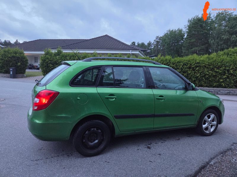 skoda-fabia-12-8v-tsi