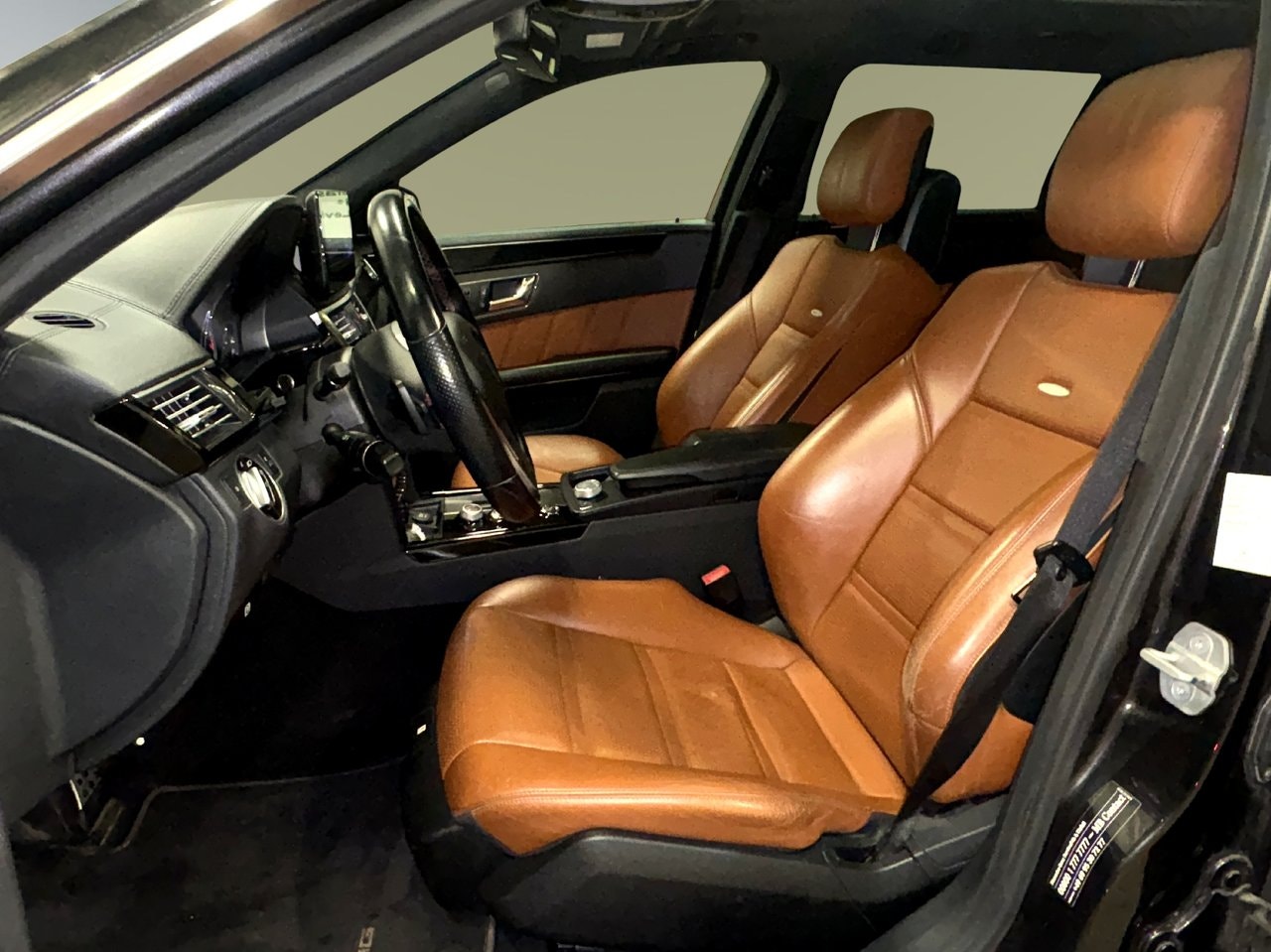 mercedes-benz-e-63-amg-t-amg-speedshift-mct-525hk-2011