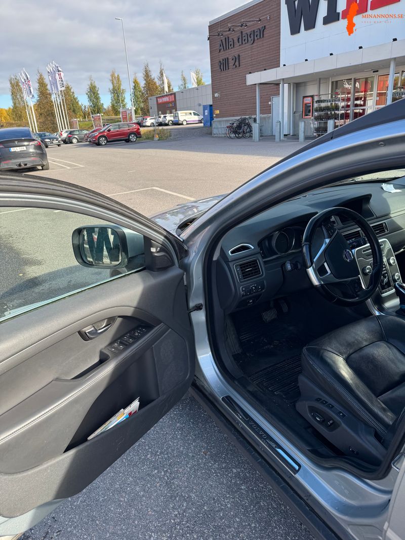 volvo-xc70-ii-d5-24-aut-awd
