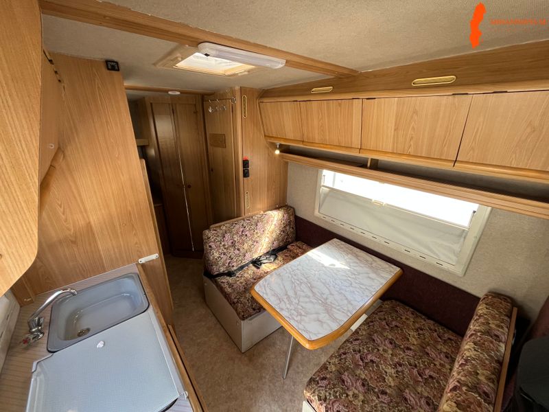 fiat-weinsberg-a580-25d-75hk-barnkammaredragkrokmarkis1993