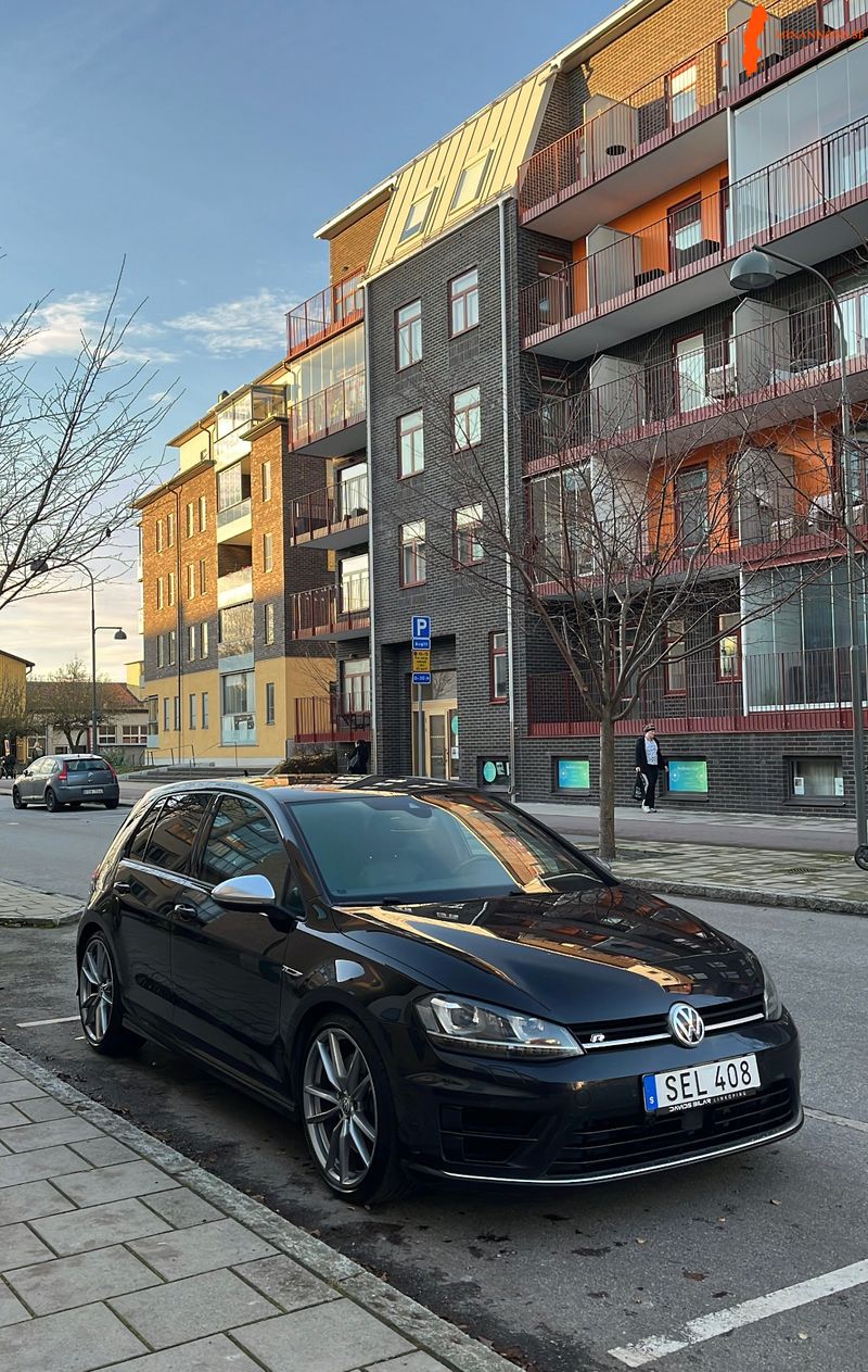 volkswagen-golf-vii-20-r-4motion-300hk-2017