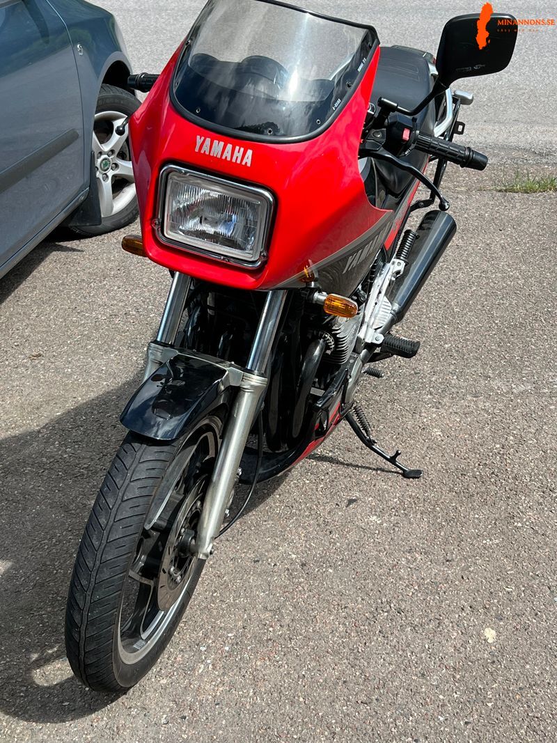 motorcykel-yamaha-xj-600