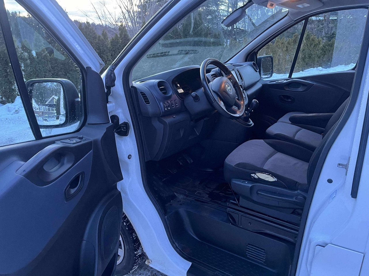 opel-vivaro-skapbil-29t-16-cdti