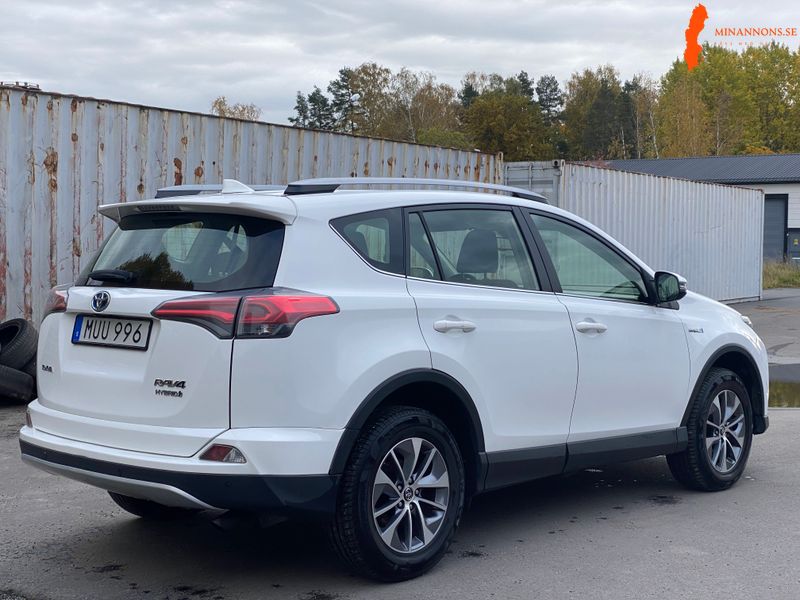 toyota-rav4-hybrid-2017