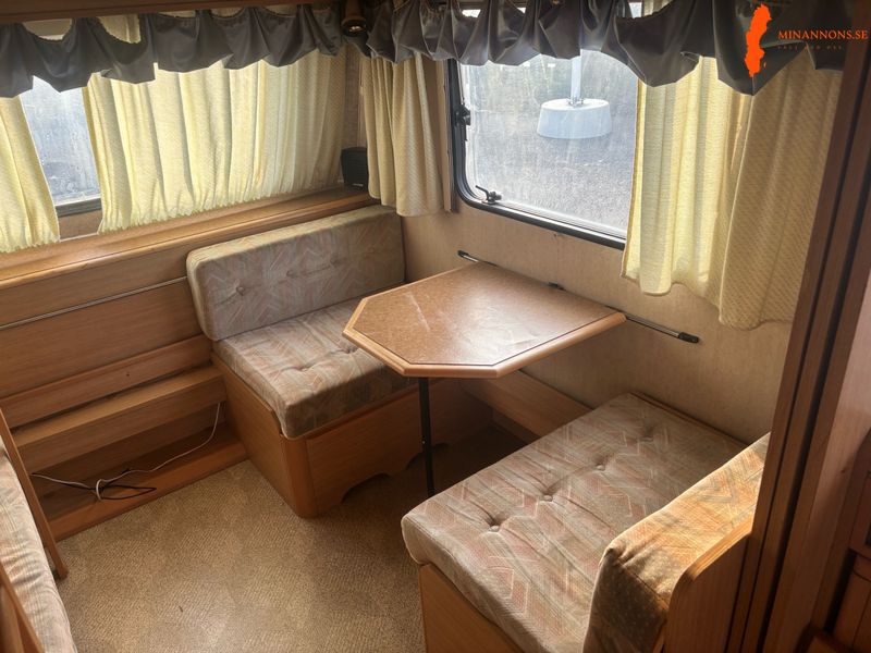 adria-forma-620-barnkammare-nybesiktigad1agare1990duschfortalt