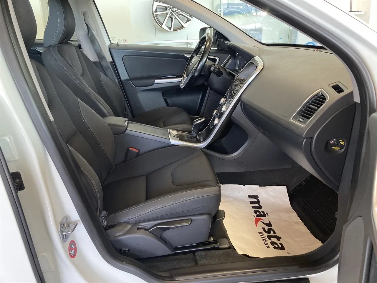 volvo-xc60-d4-awd-geartronic