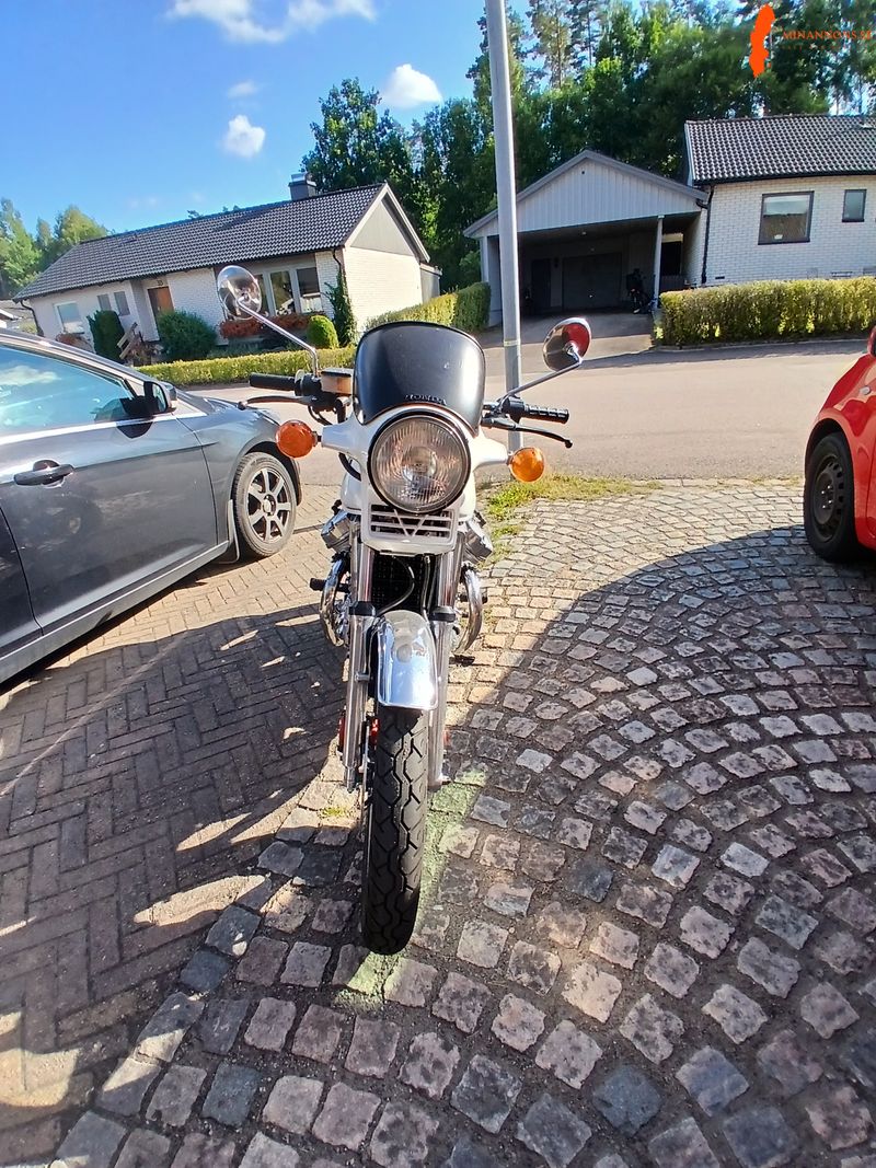 honda-cx500-1982-klassisk-v-twin-med-kardandrift