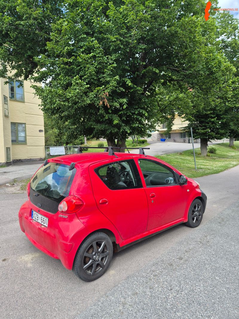 toyota-toyota-aygo-10-12v