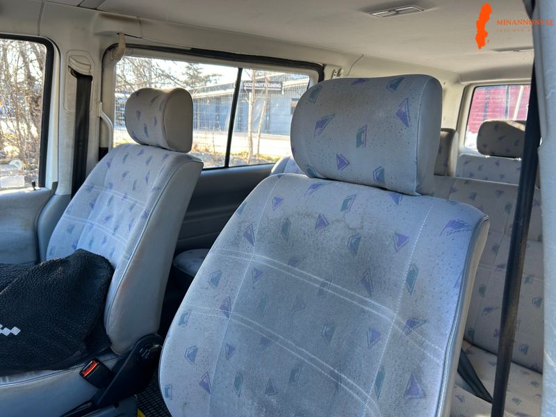 vw-caravelle-buss-8-sits-1997