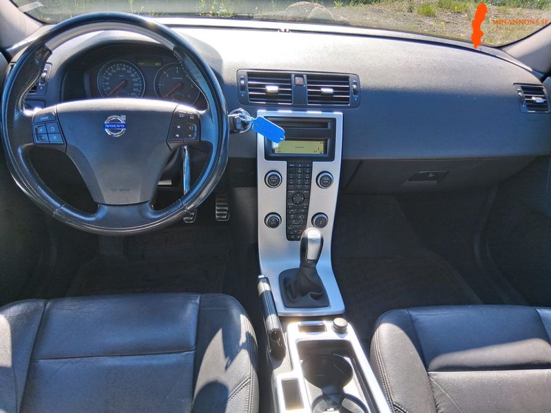 volvo-v50-d2-16-fwd