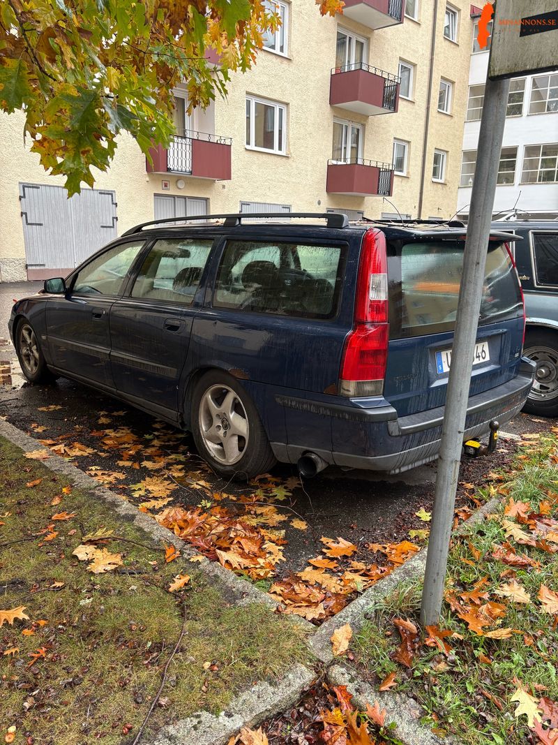 volvo-volvo-s-v70-d5-24-fwd