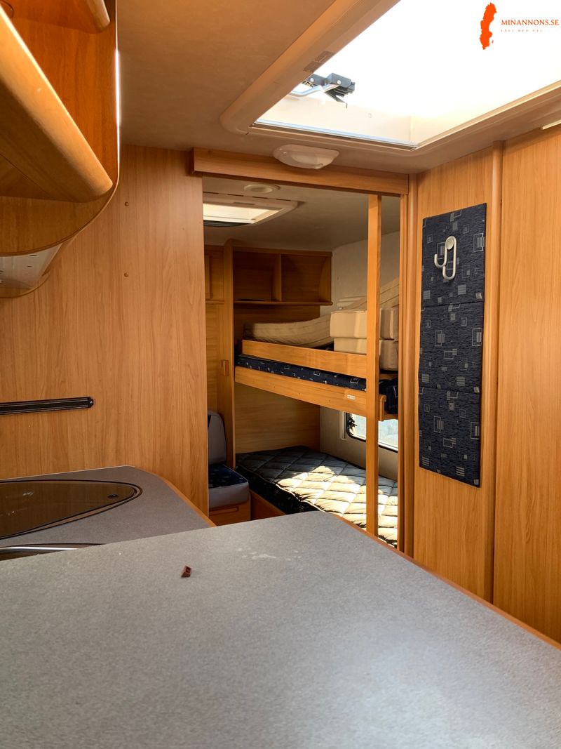 adria-classica-563-uk-barnkammarvagn
