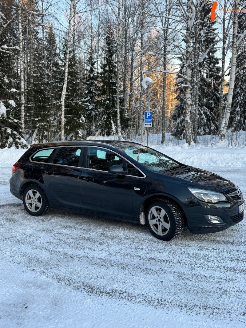 opel-astra-sports-tourer-17cdti
