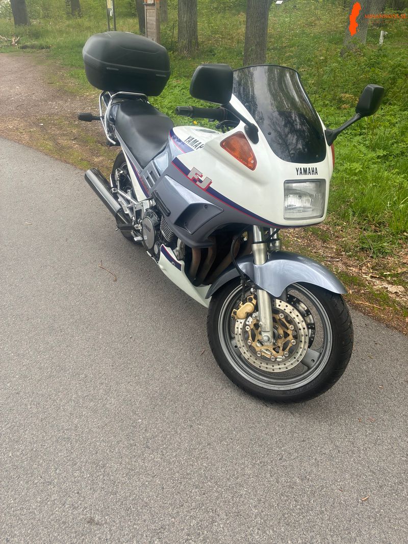 yamaha-fj1200-1990