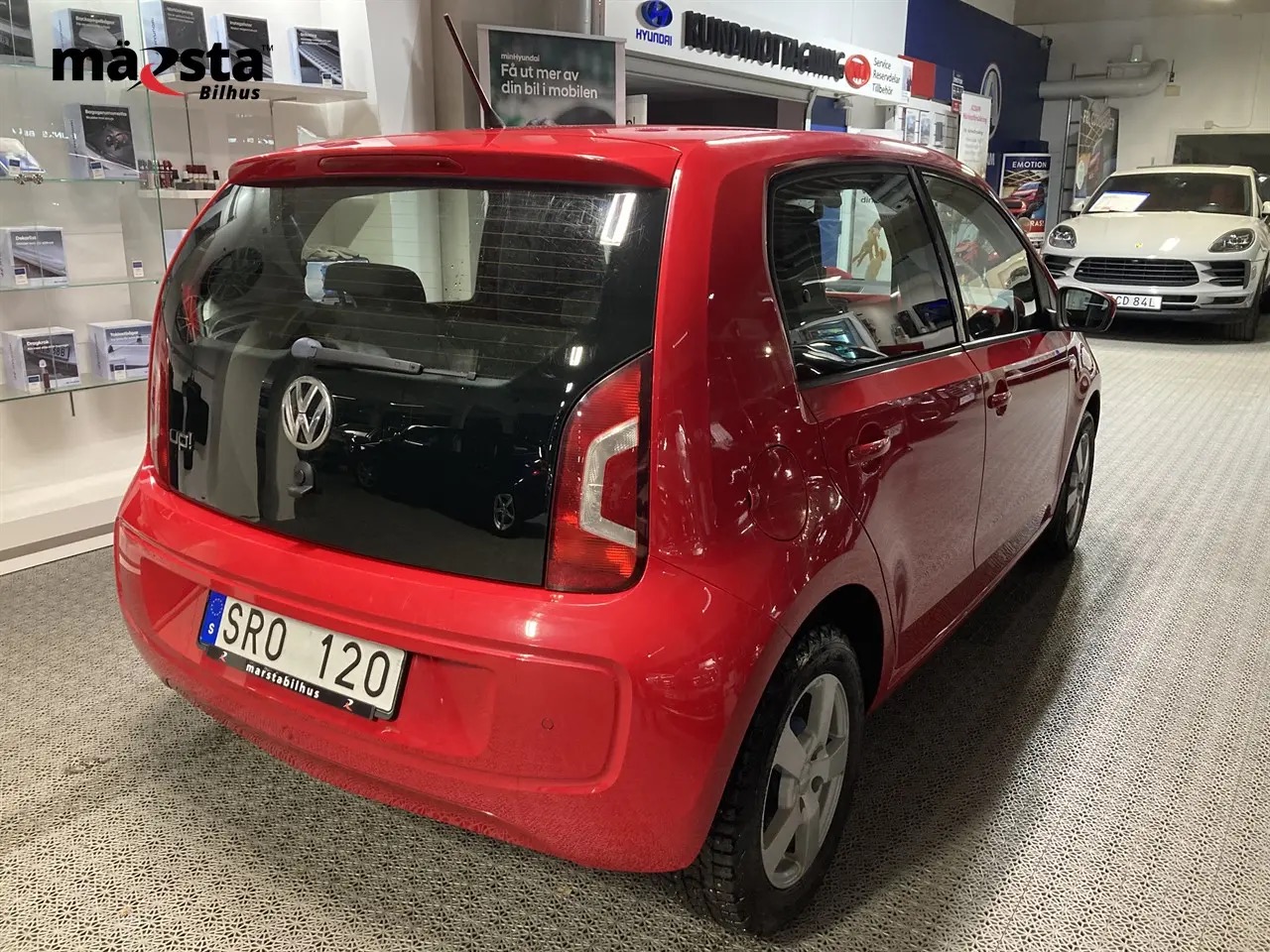 volkswagen-up-5-dorrar-10-mpi