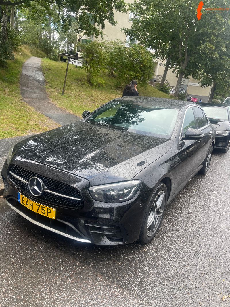 mercedes-benz-e-300-de-4matic