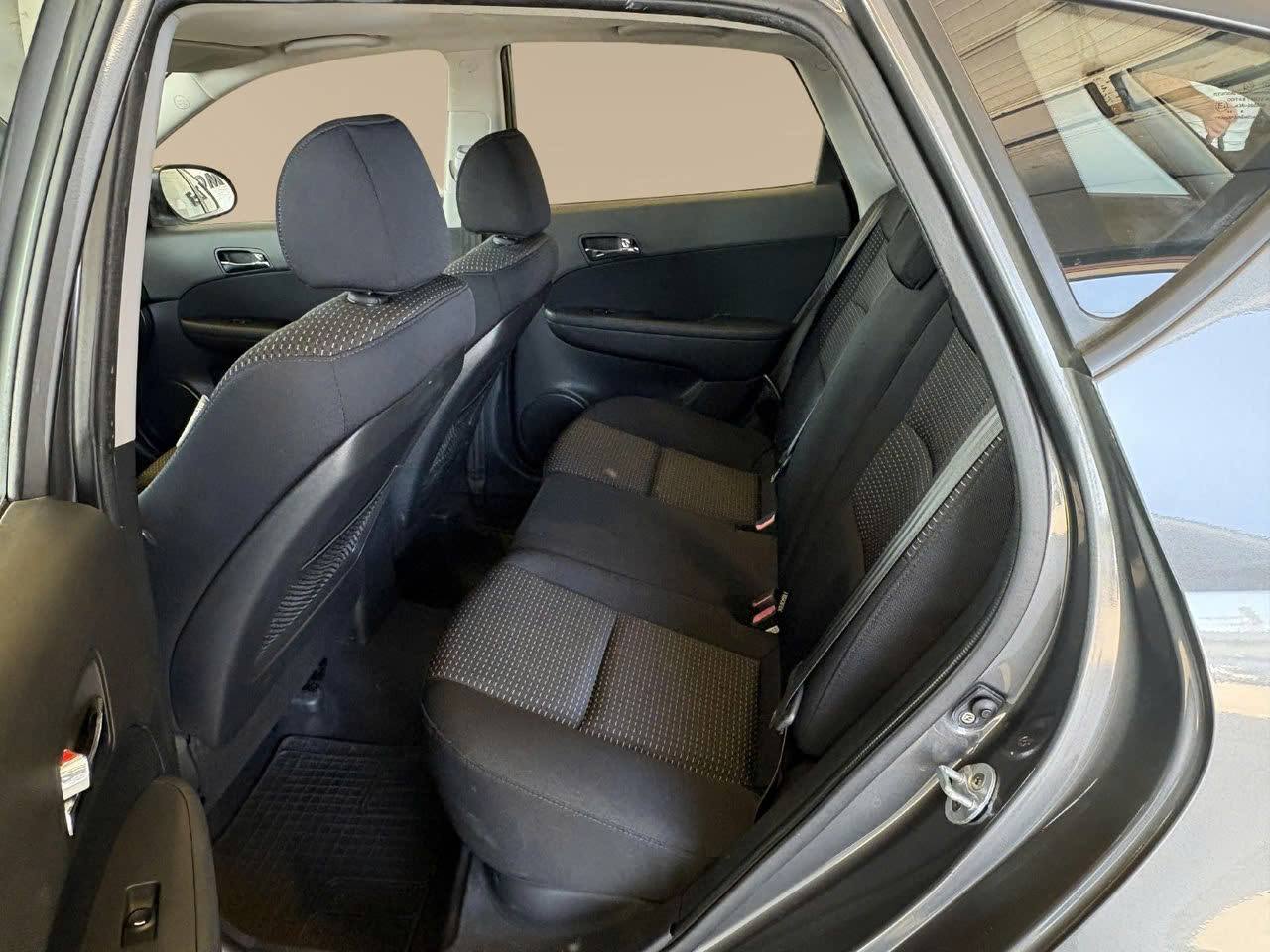 hyundai-i30-16-crdi-manuell-90hk-2008