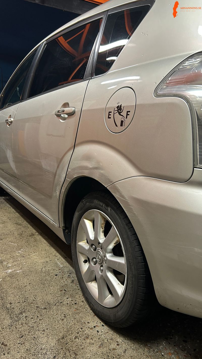 toyota-toyota-corolla-verso-18-vvt-i-fwd