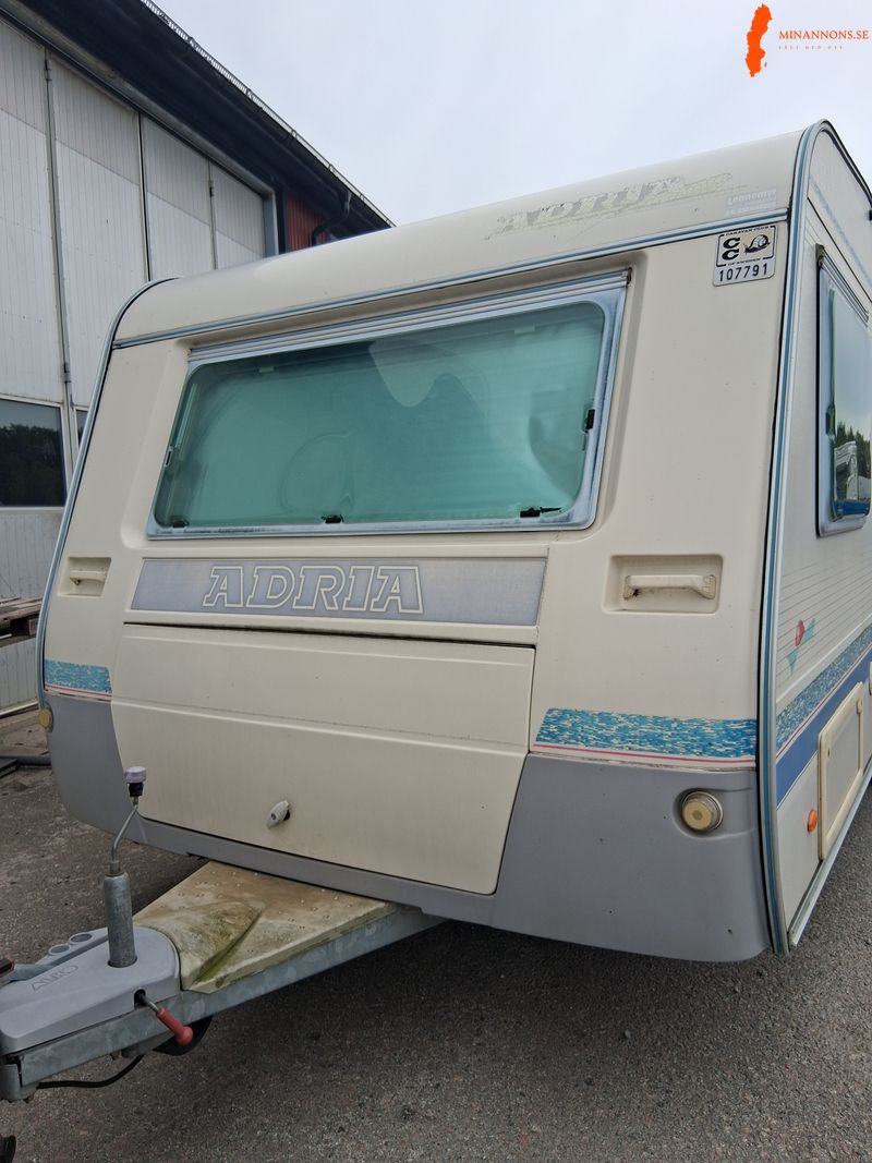 ADRIA Unica 563 UL