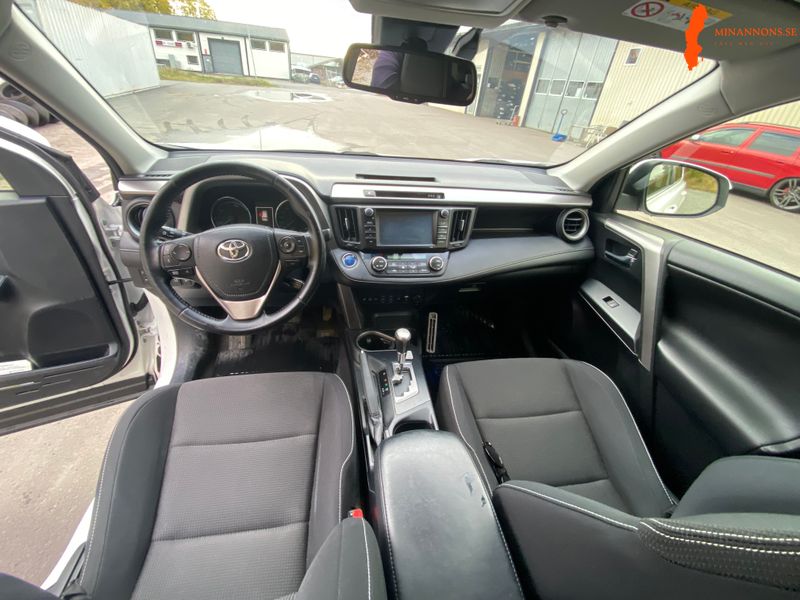 toyota-rav4-hybrid-2017