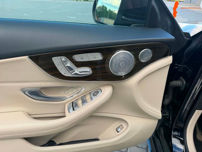 mercedes-benz-c-300-4matic