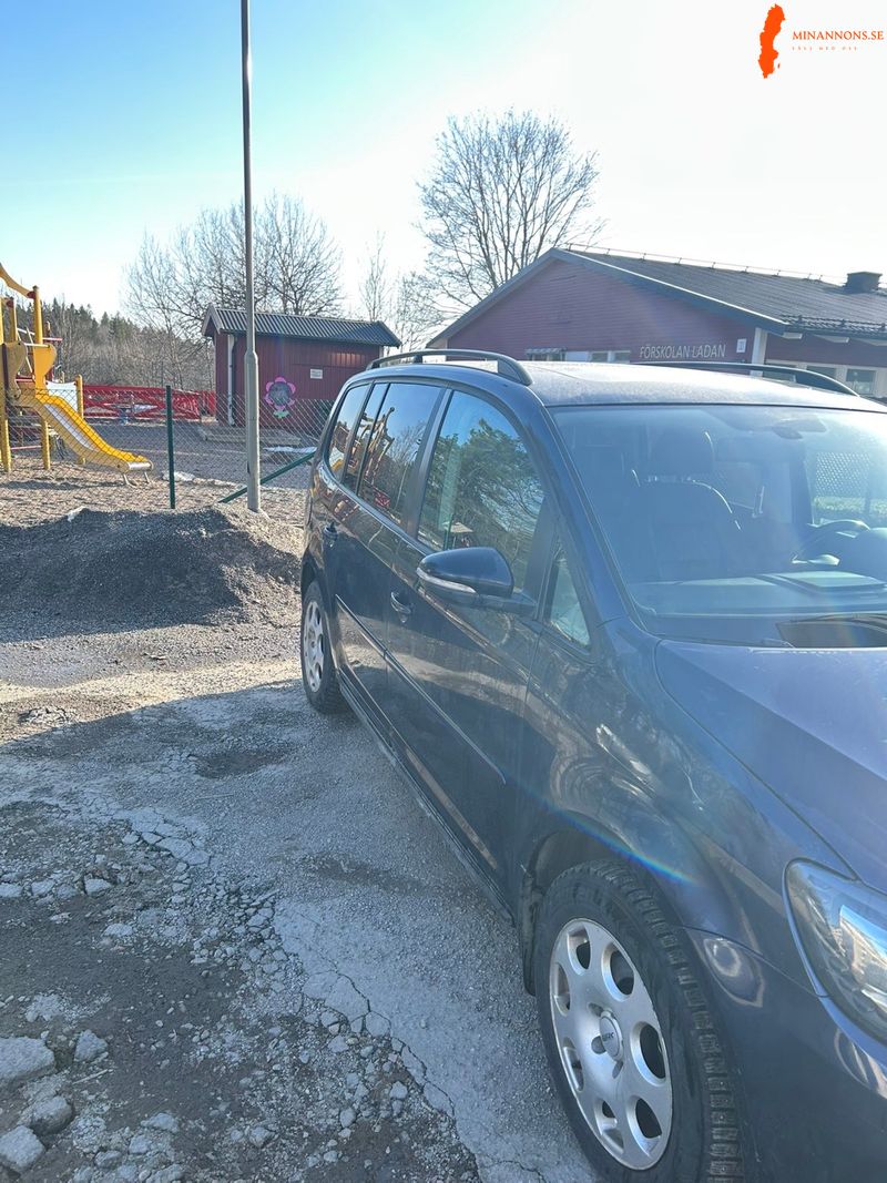 volkswagen-touran-14-tsi-ecofuel-150hk-2011