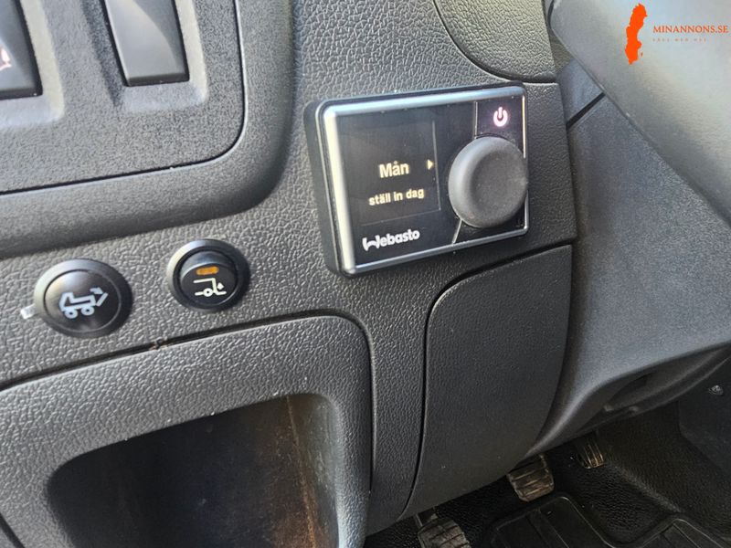 nissan-nv400