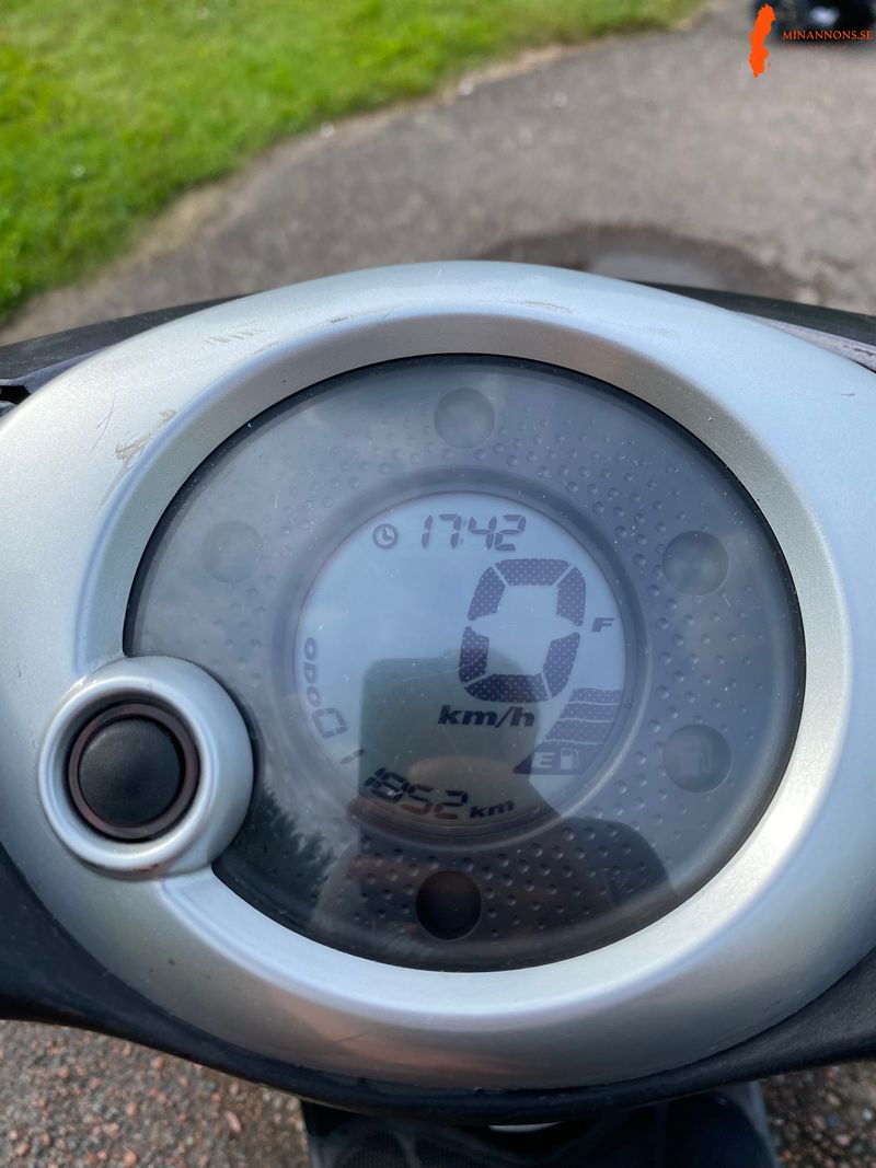 yamaha-neos-50