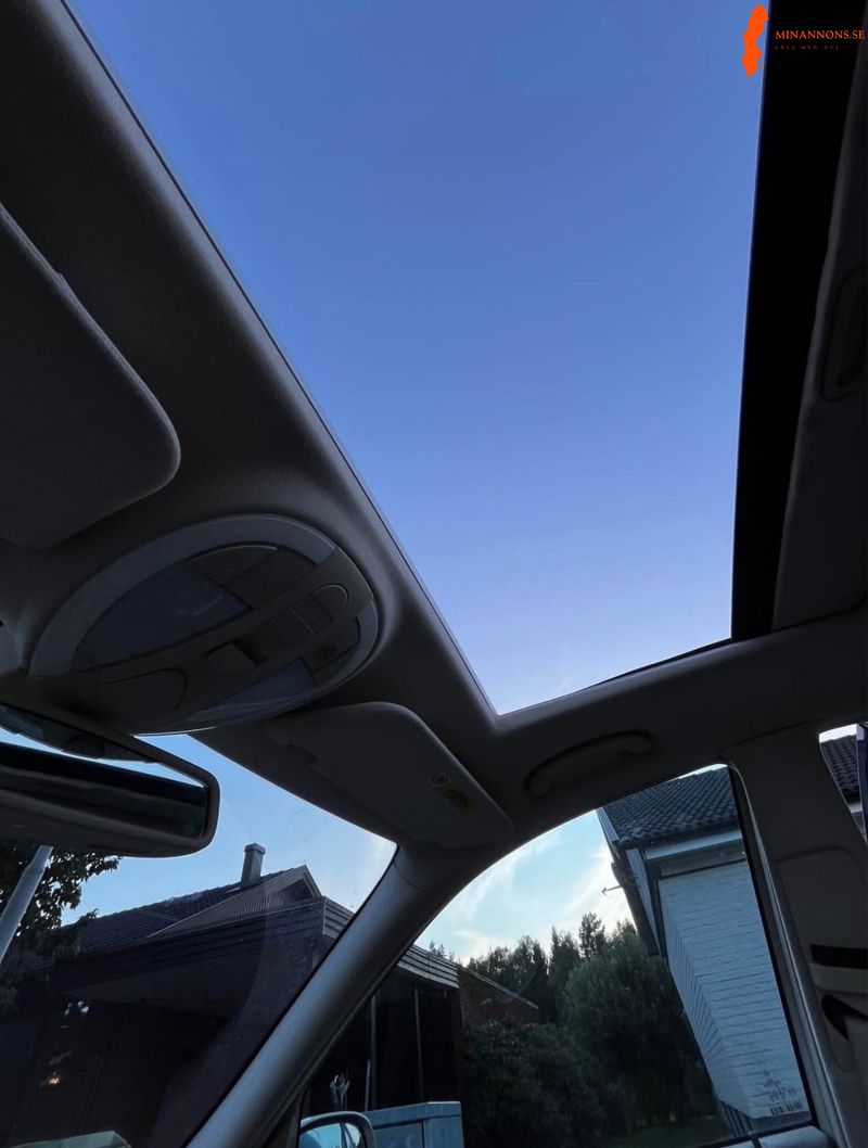 mercedes-benz-mercedes-benz-e240