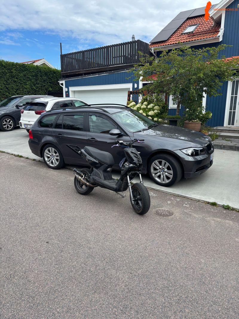 yamaha-slider
