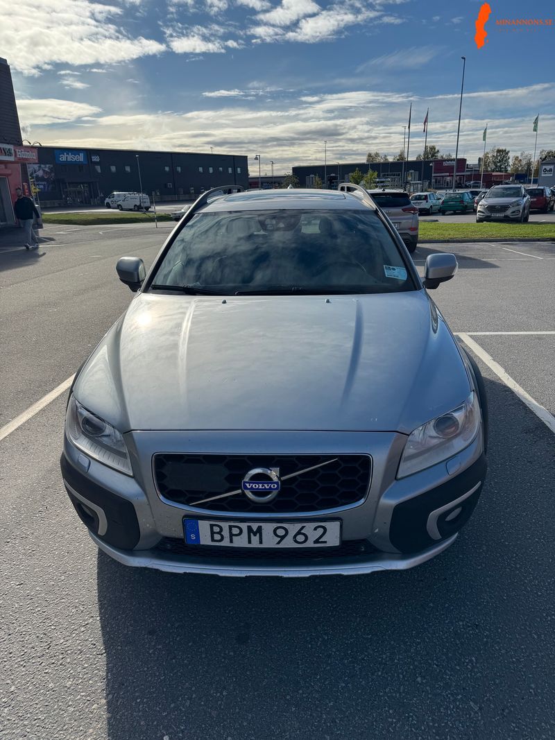 volvo-xc70-ii-d5-24-aut-awd