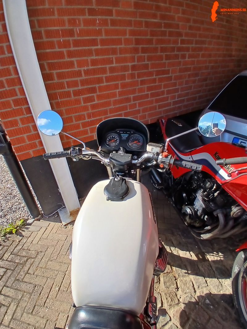 honda-cx500-1982-klassisk-v-twin-med-kardandrift