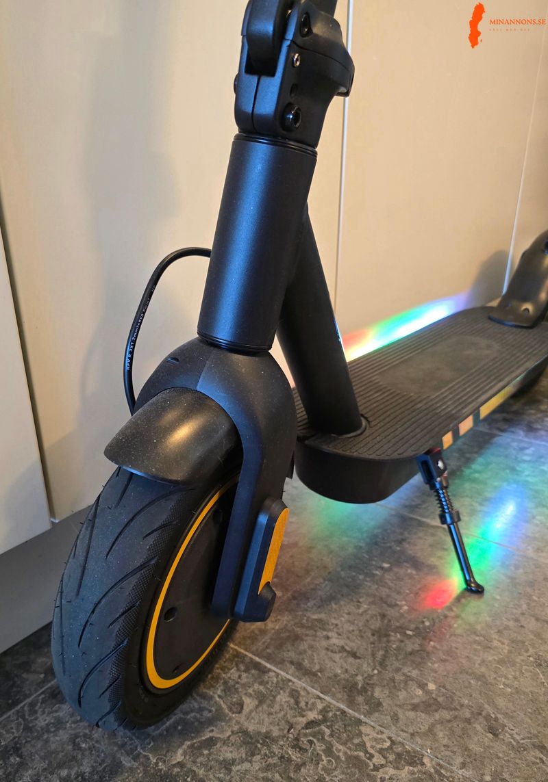 helt-ny-magnum-promax-1000w-el-scooter-med-bluetooth-app-fabriks-garanti