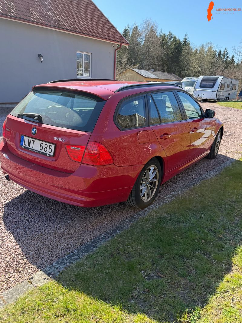 bmw-316i-touring-manuell-122hk-2012