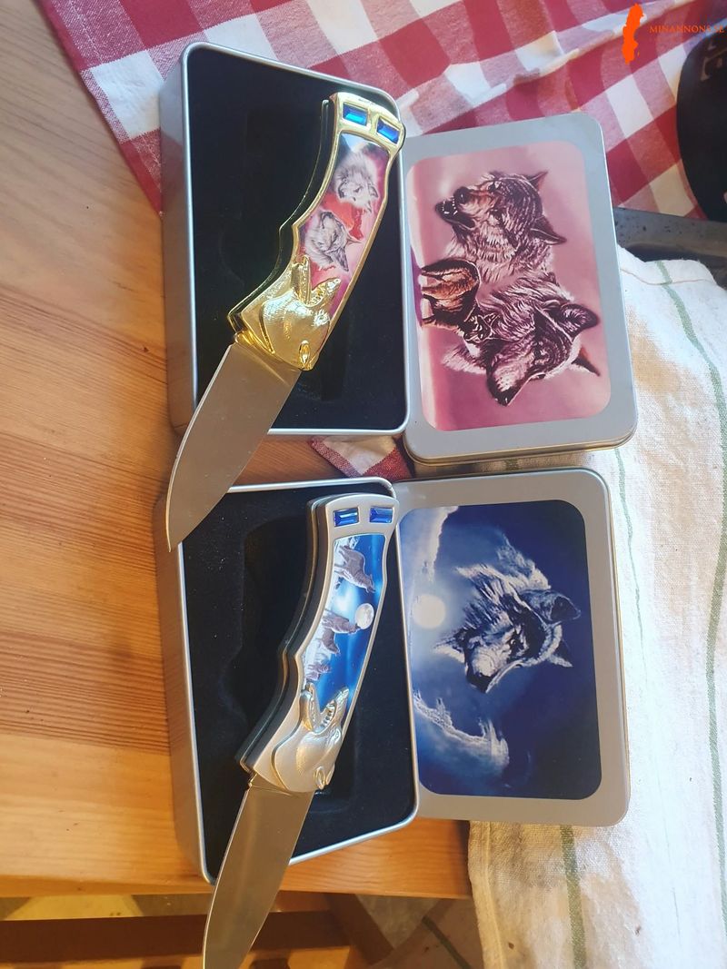 fallknivar-i-presentask