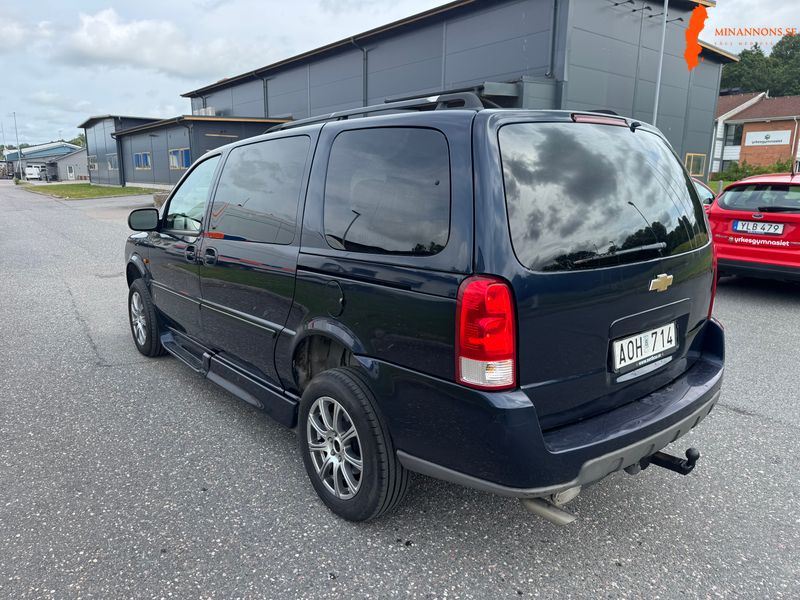 chevrolet-chevrolet-uplander