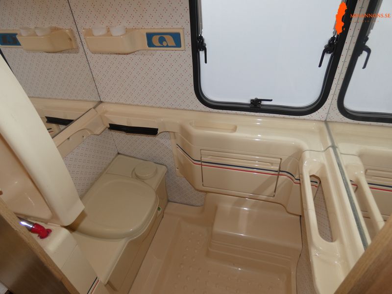 korklar-smidig-adria-1140kg-25000