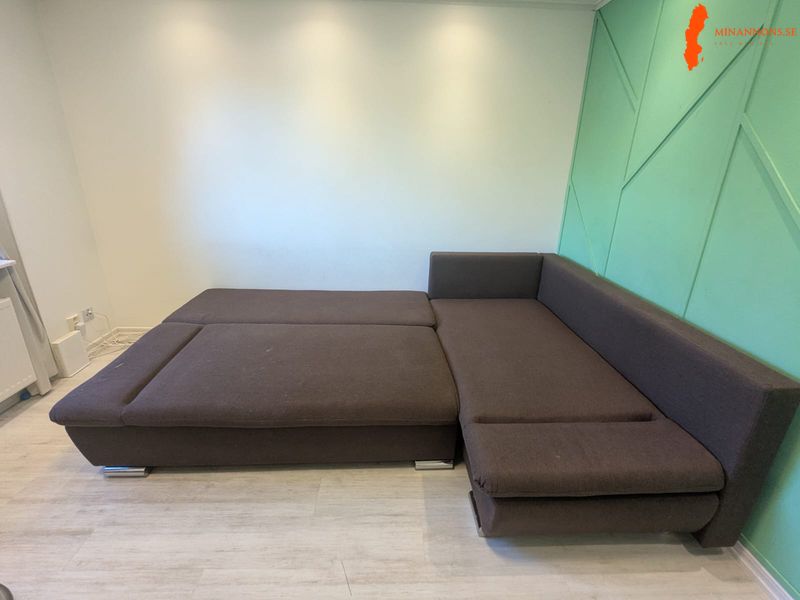 badd-soffa-brun-farg-i-trollhattan-med-forvaring-160-200-cms-mycket