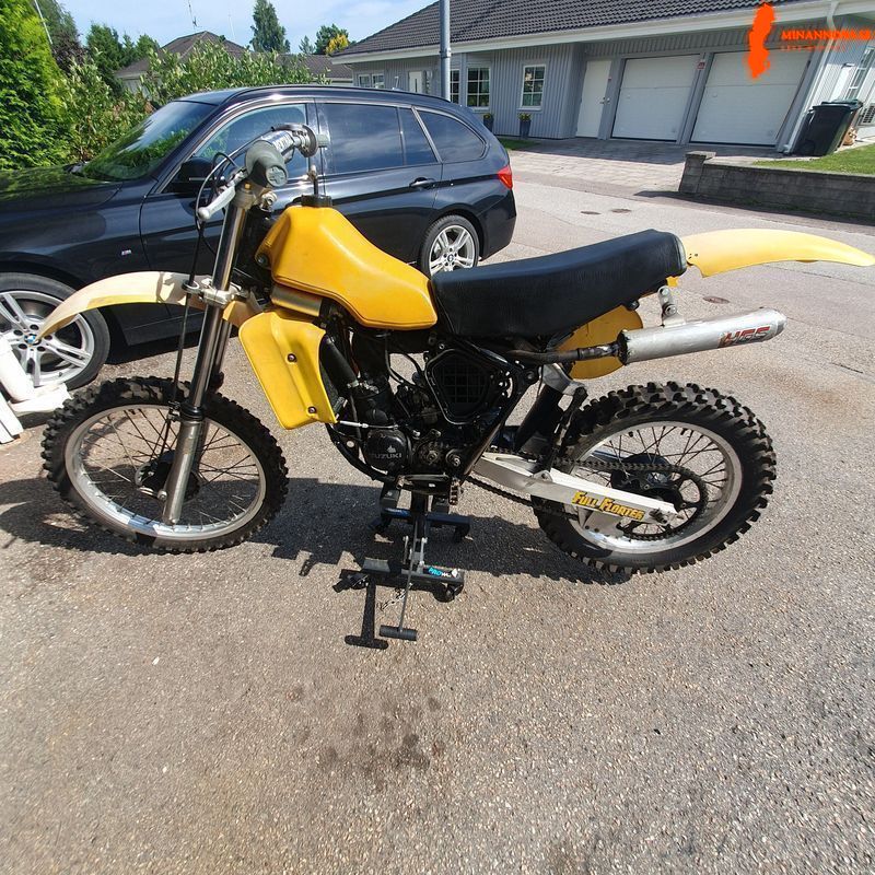 suzuki-125cc-cross