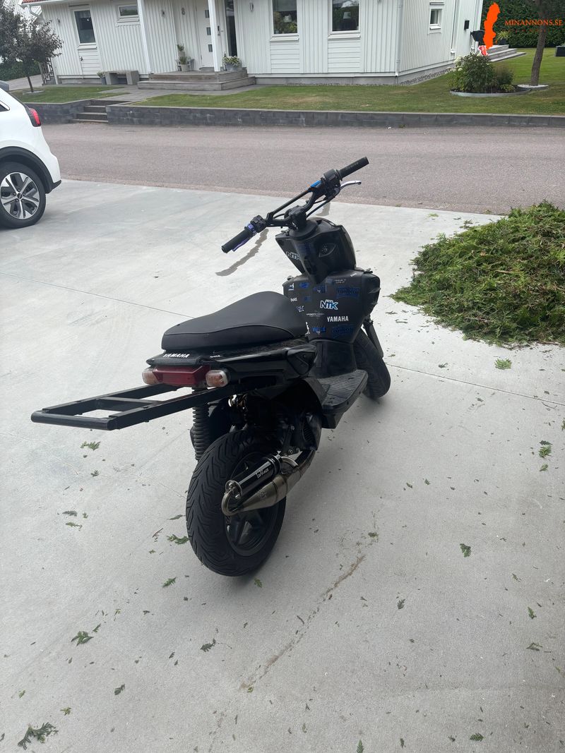 yamaha-slider