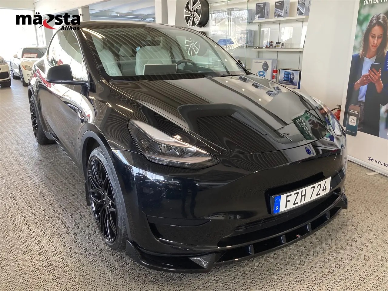 tesla-model-y-standard-range-rwd