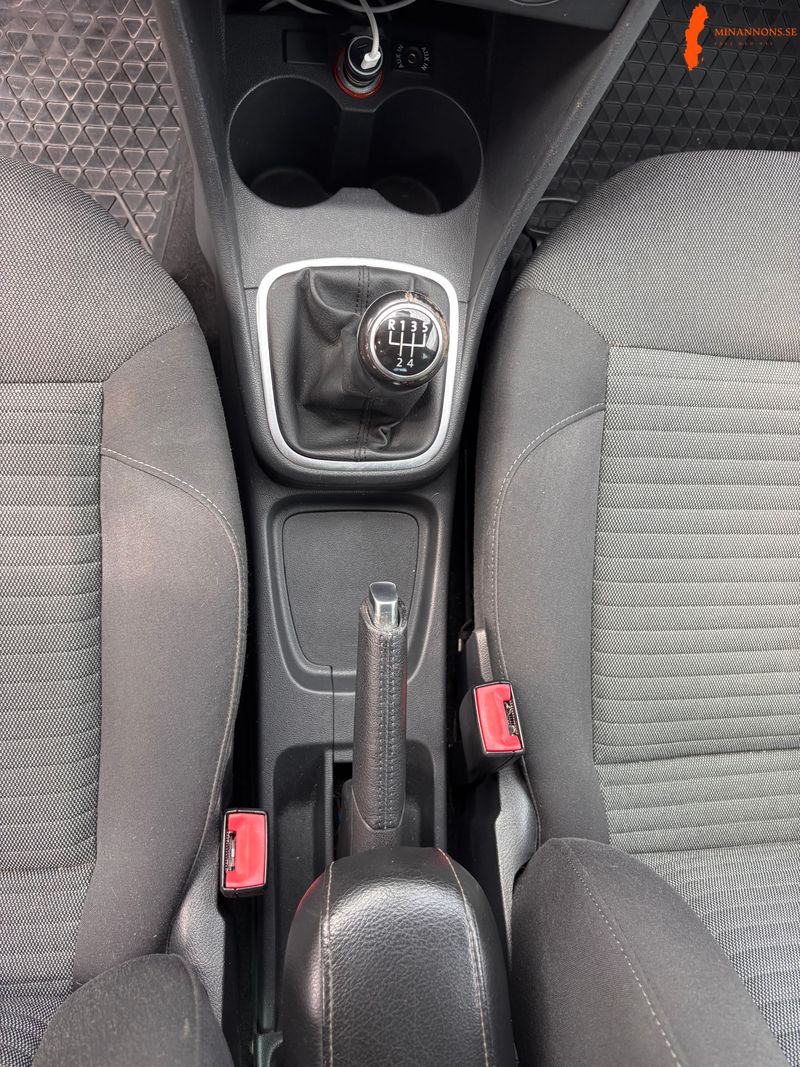 volkswagen-polo-14-16v-fwd
