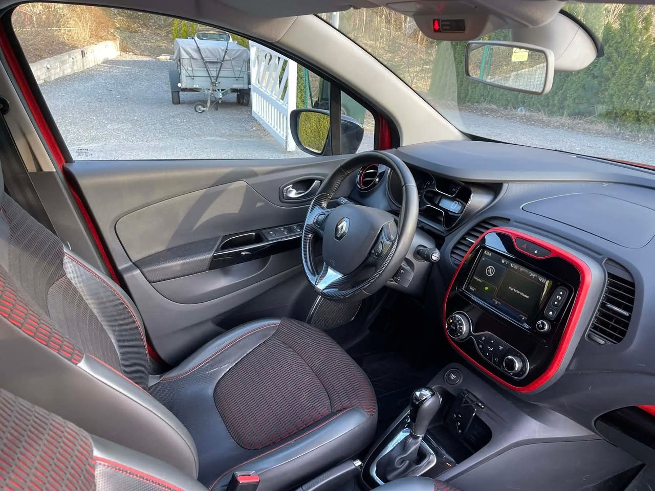 renault-captur-12-tce-edc