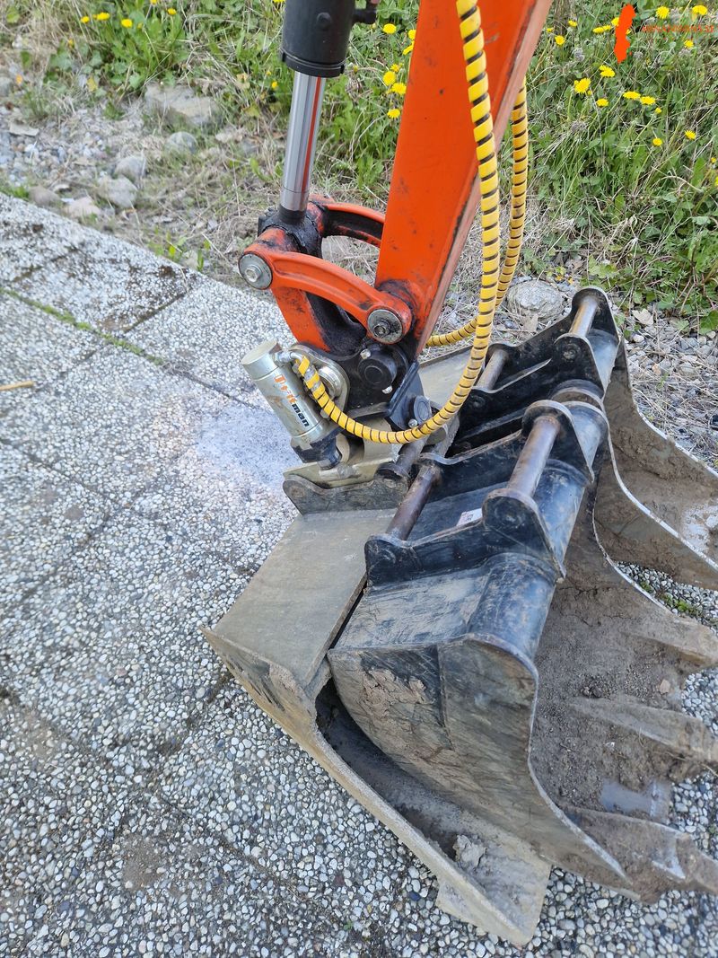 kubota-kx019-4