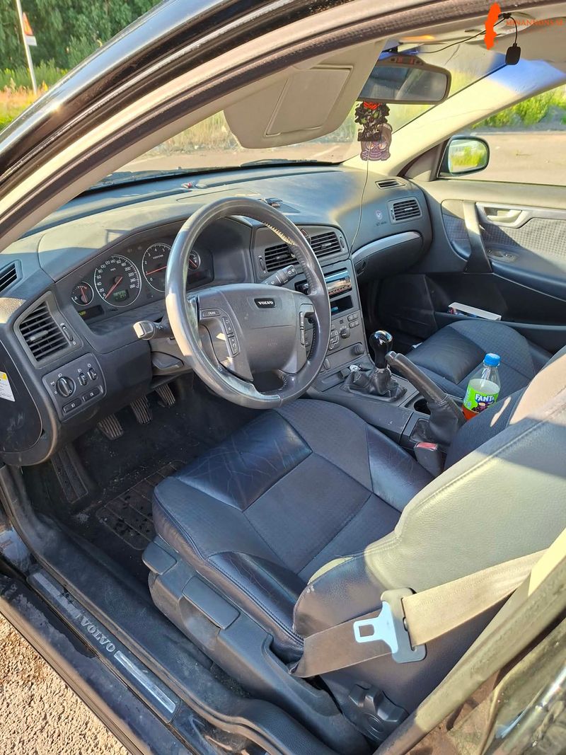 volvo-volvo-s-v70-24-20v-fwd